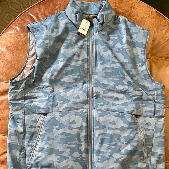 johnnie-O Rippen Camo Puffer Vest - Picture 11 of 14